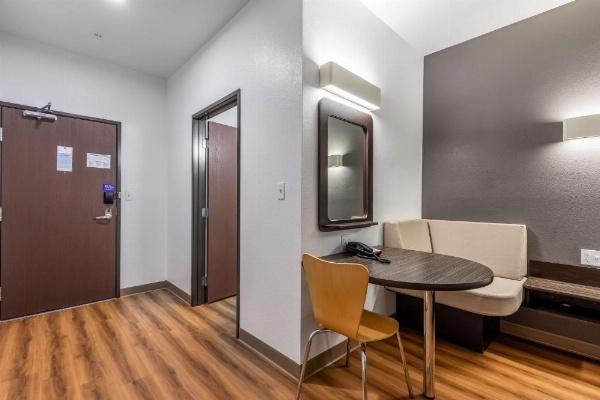 Motel 6-Las Vegas, NV - Motor Speedway image 11